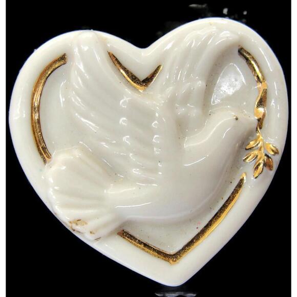 Vintage White Lenox Brooch Costume Jewelry Dove on Heart Golden Trim - Picture 4 of 12